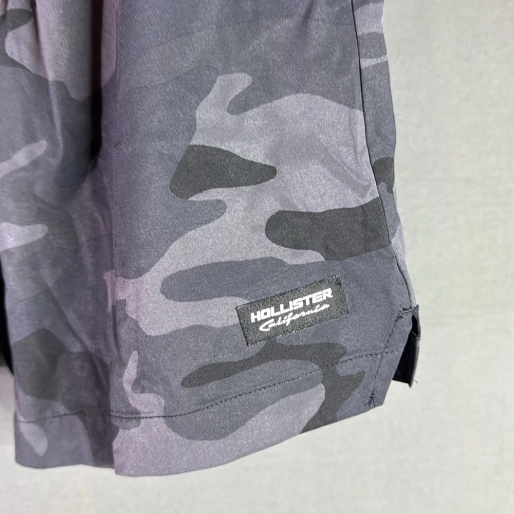 Hollister trendy gray